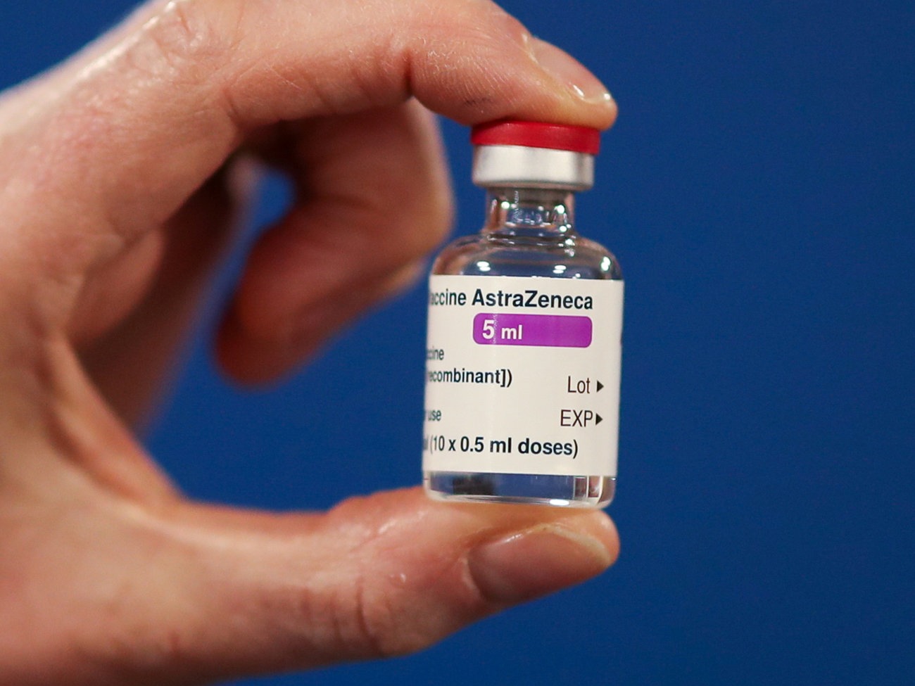 Wie Der Astrazeneca Impfstoff Funktioniert Hr Info Das Thema