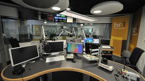 Platzhalter Moderatoren Banner hr1-Studio
