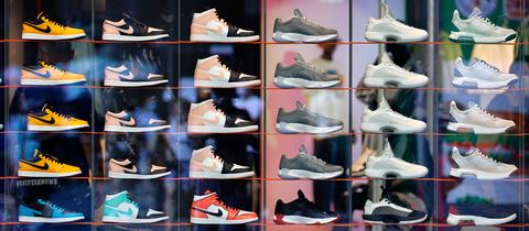 Sneaker verschiedener Marken