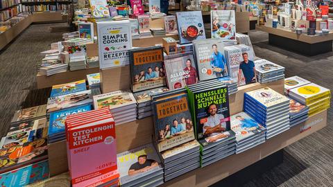 Bücher in einem Geschäft
