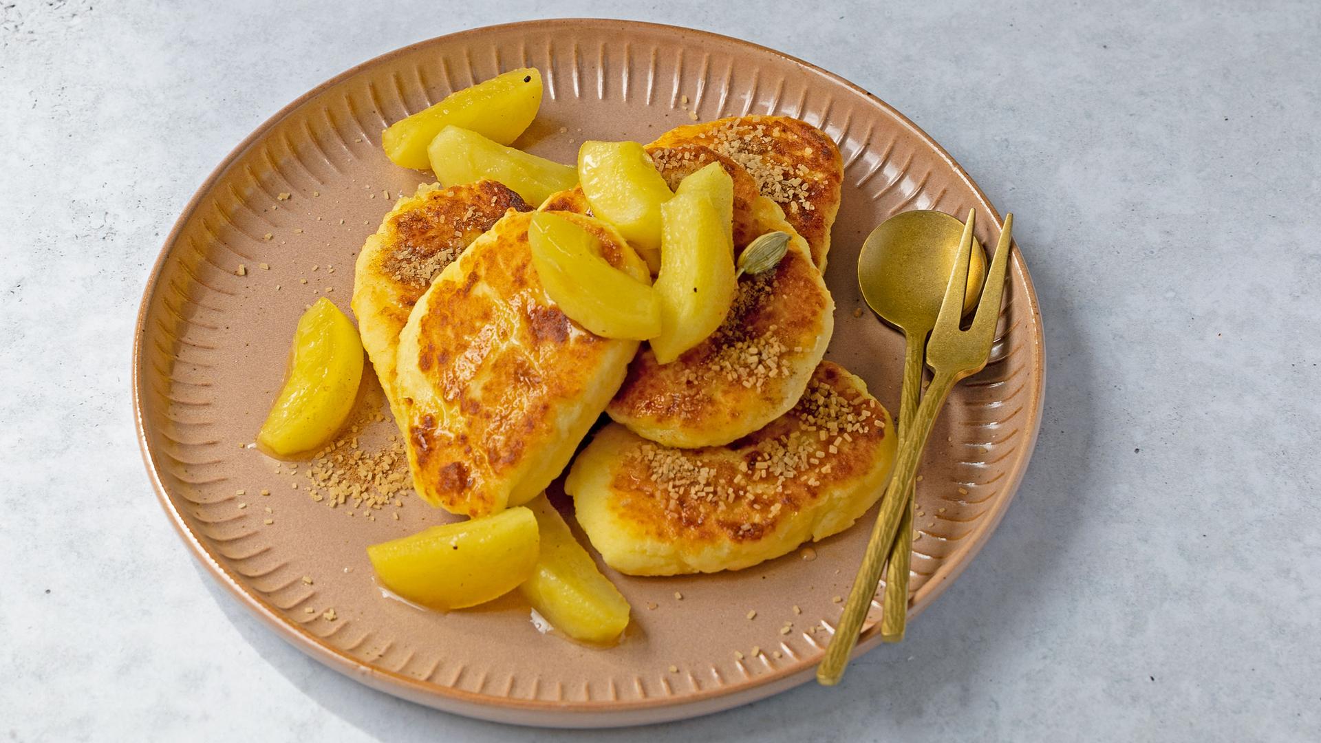 Rezept von Susanne Kreihe: Kartoffel-Quarkkeulchen mit Apfelkompott ...