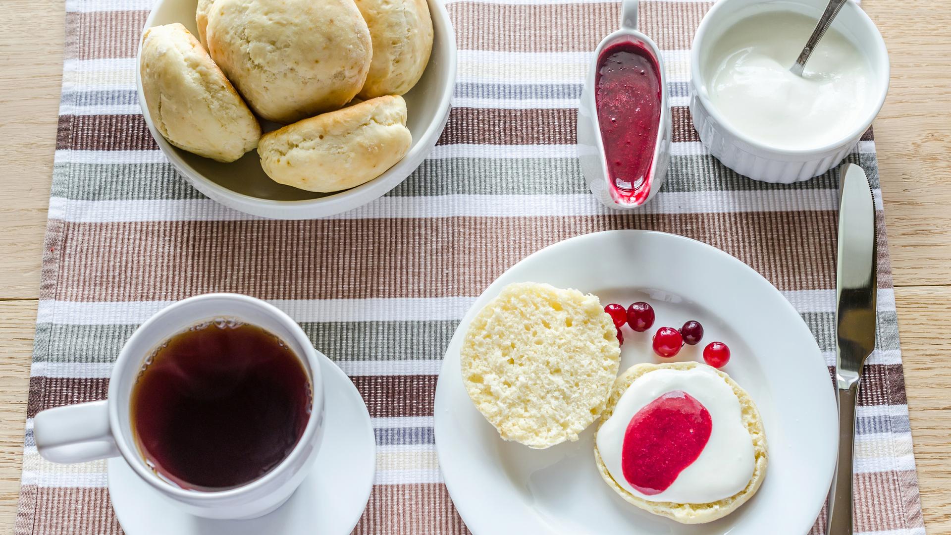 Rezept: Scones mit Cranberries und Vanillebutter | hr-fernsehen.de ...