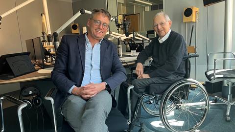 hr1-Moderator Uwe Berndt und Dr. Wolfgang Schäuble