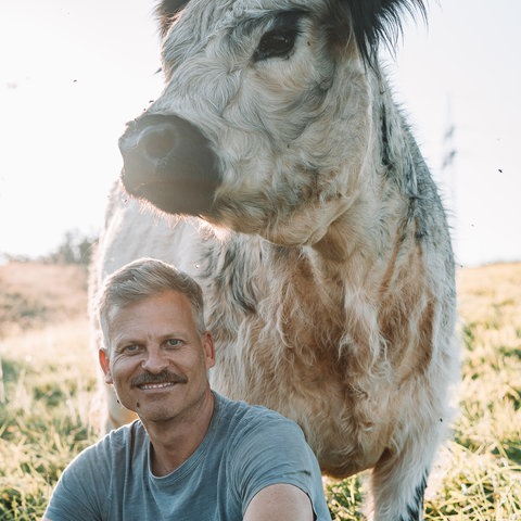 Joar Berge, Kuhversteher und Autor