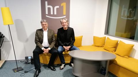 Gerhard Conrad im hr1-Talk mit Moderator Klaus Reichert