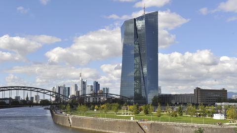 Osthafen Frankfurt mit EZB