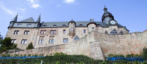 Das Marburger Schloss mit seiner Mauer