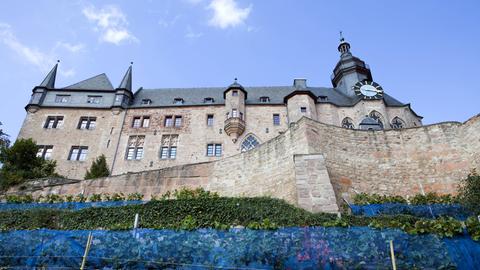 Das Marburger Schloss mit seiner Mauer