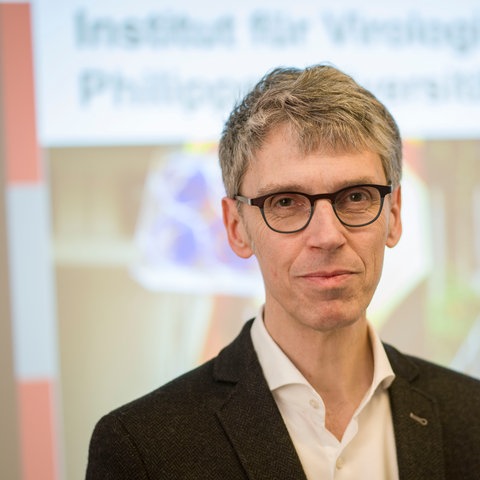 Virologe Prof. Stephan Becker von der Uni Marburg